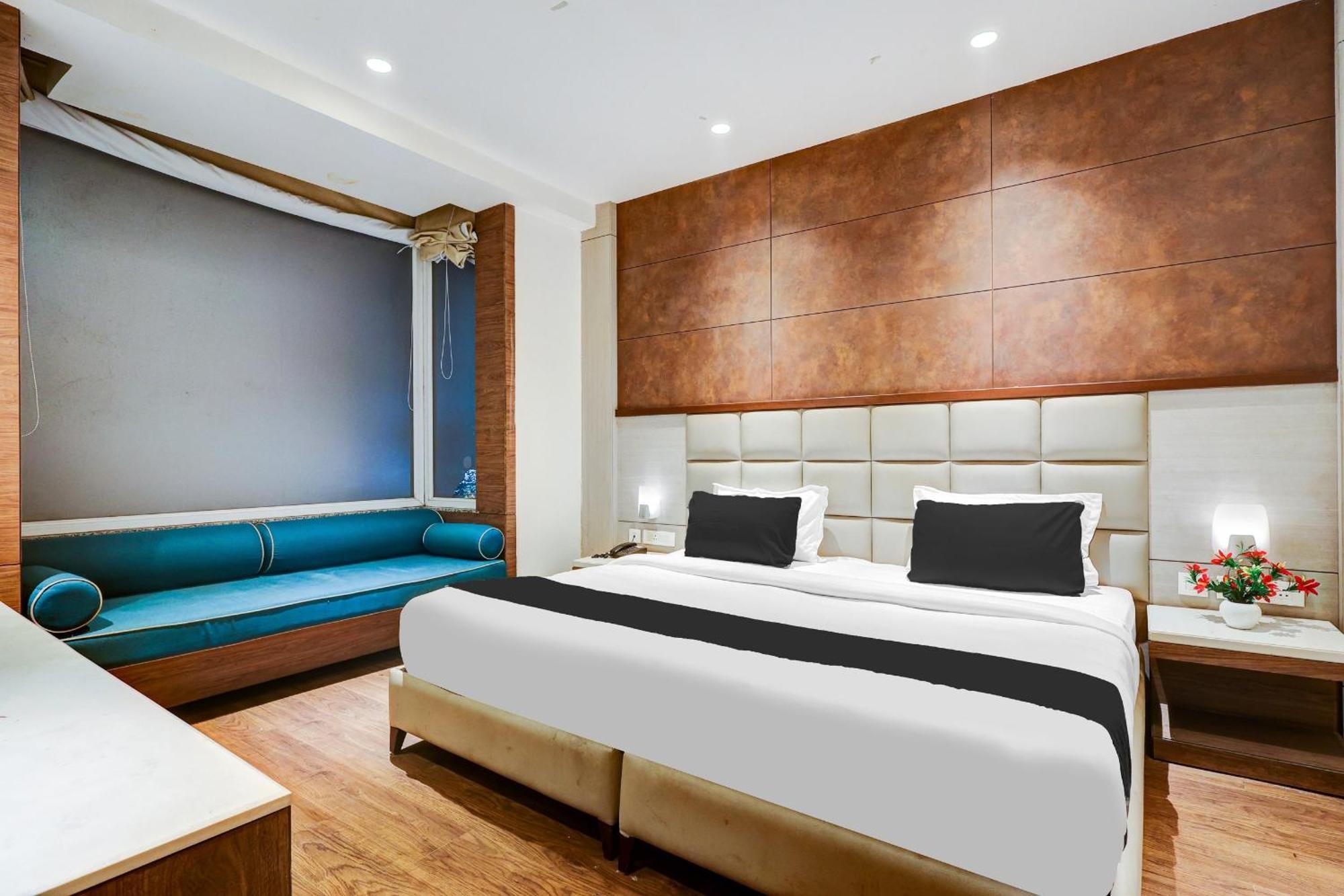 Hotel Ivy Plaza Near Igi Airport New Delhi Buitenkant foto