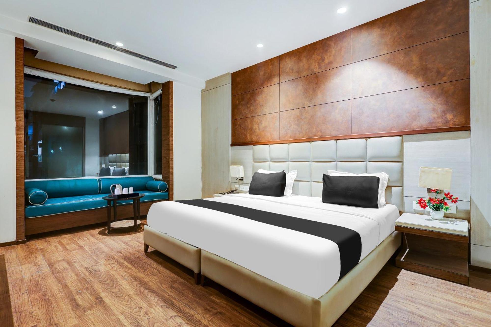 Hotel Ivy Plaza Near Igi Airport New Delhi Buitenkant foto